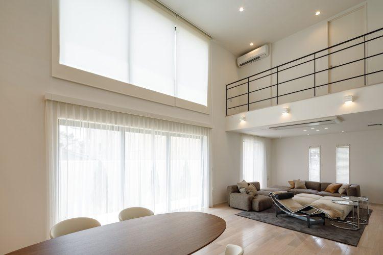 さまざまな角度で撮影可能