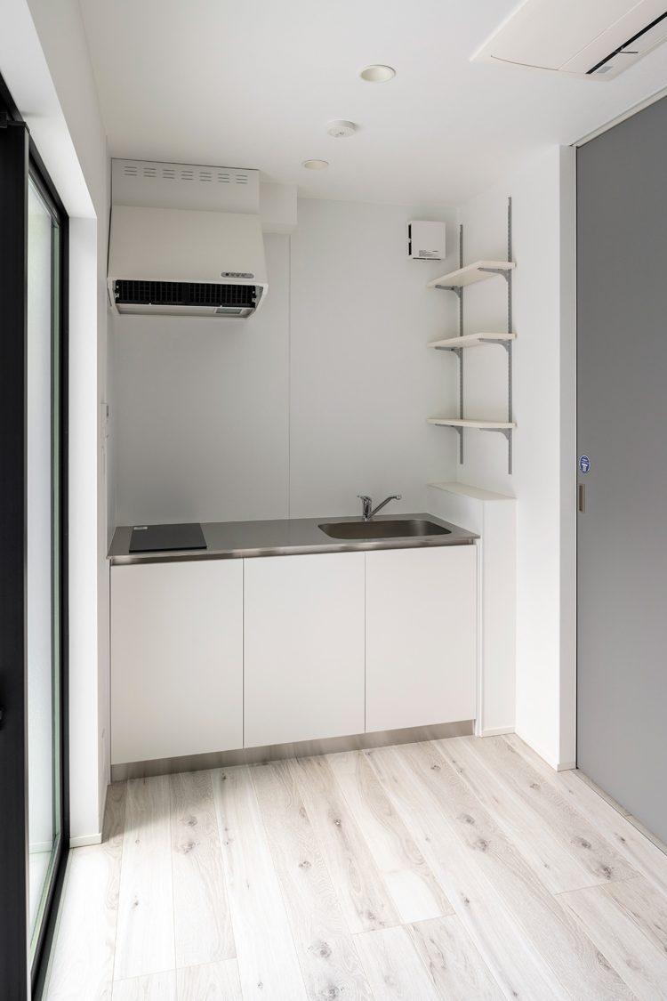 サブキッチンでの下準備も可能