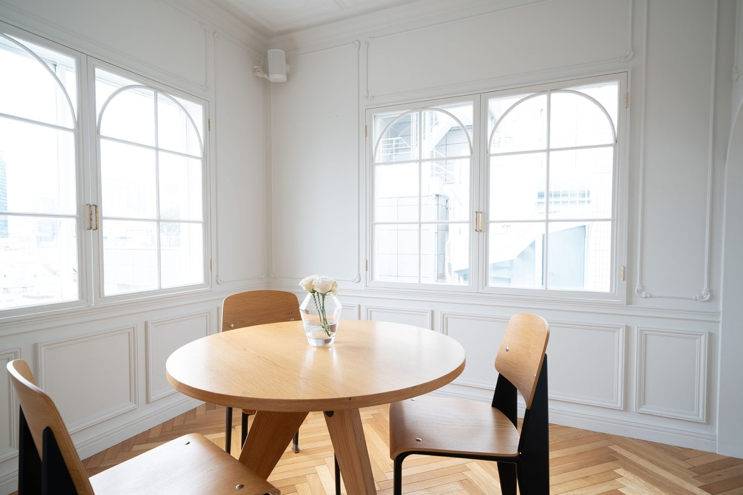 パリのアパルトマンのようにも