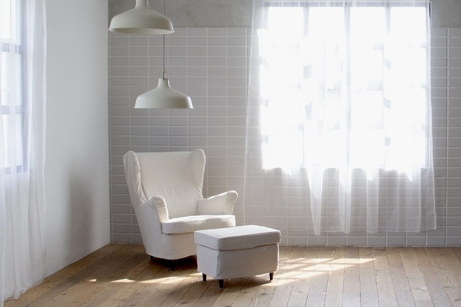 ナチュラルテイストのソファ、オットマン