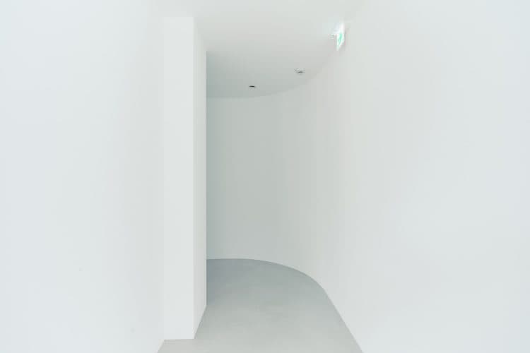 曲線の廊下