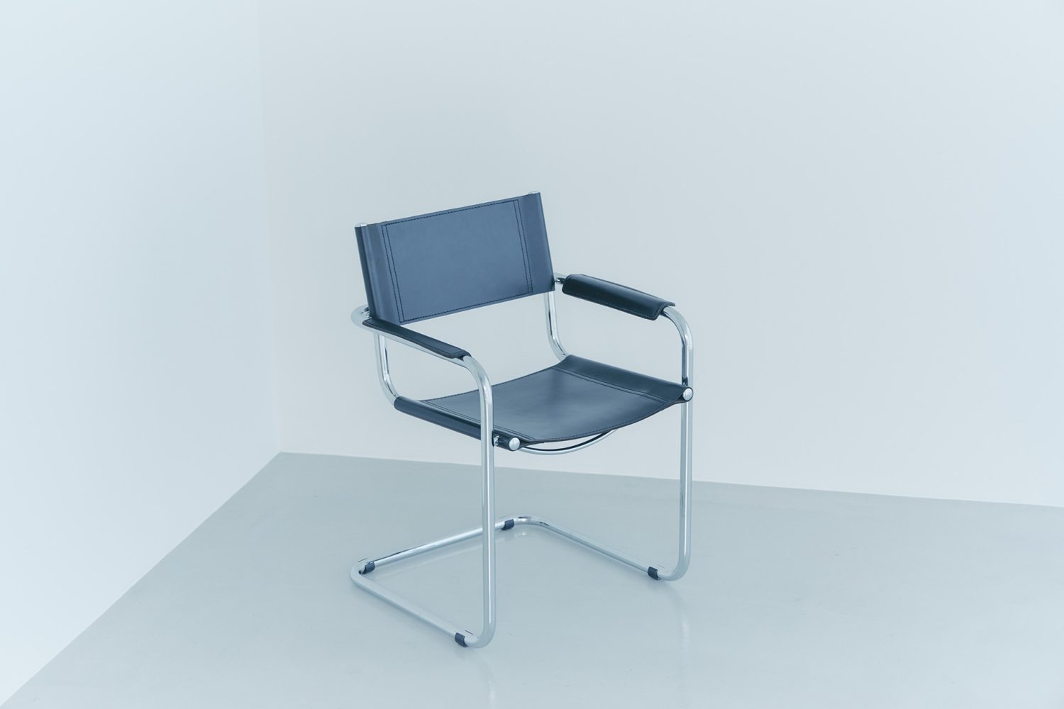 無料貸し出しチェア2 / 要事前予約