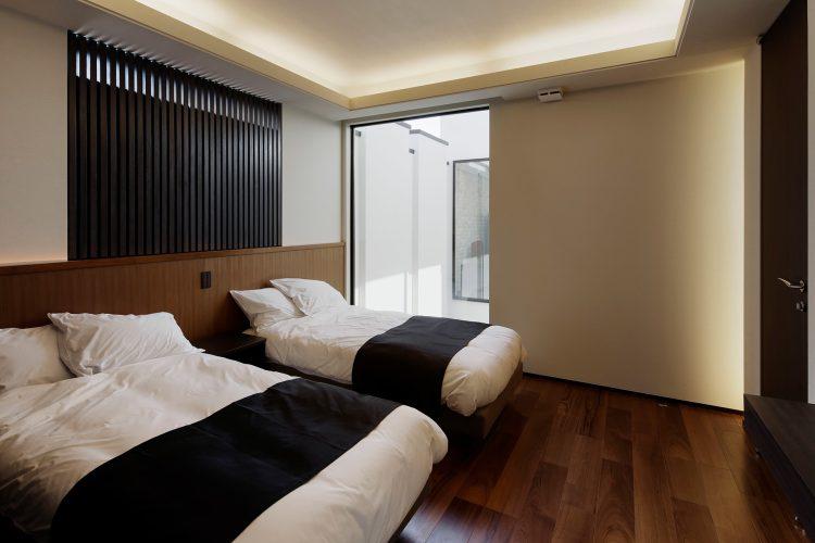 2F ツインのベッドルーム