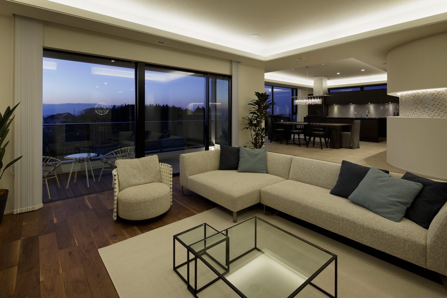 2F 夕方のリビング