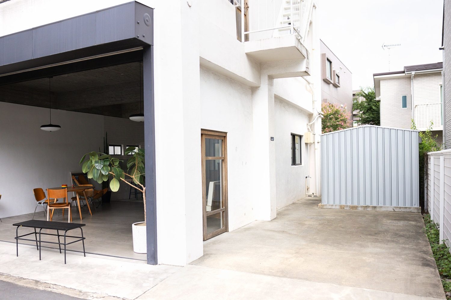 ロケバスも駐車可能です