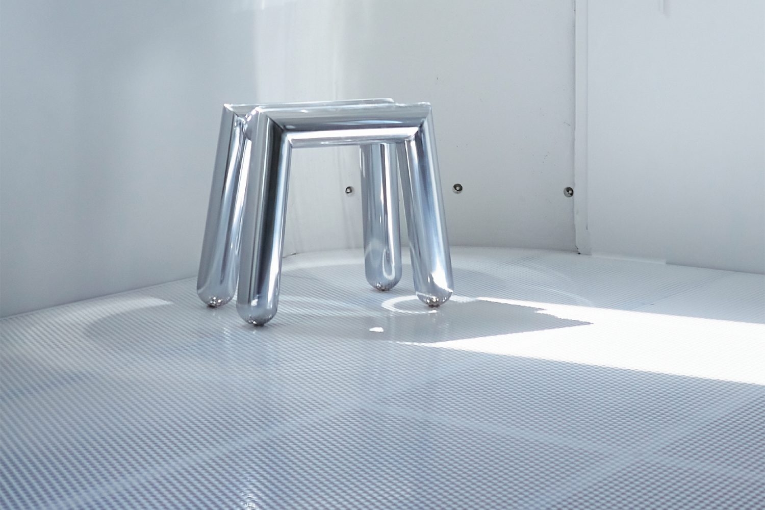 さまざまなデザイナーズ家具のご用意があります