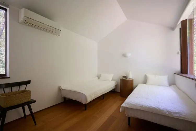 1F ゲストルーム / 控室としても(ベッドでの撮影は事前要相談)