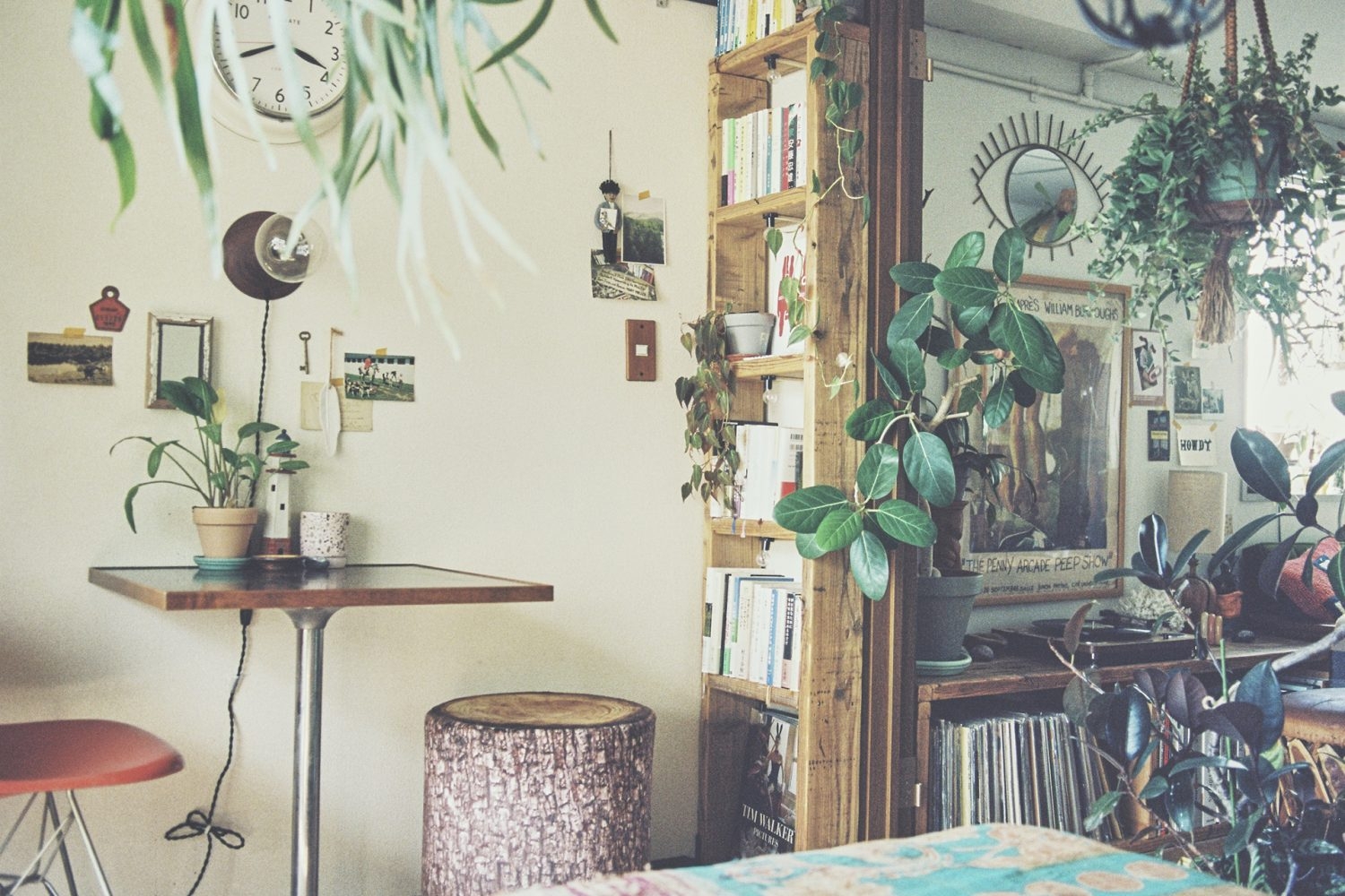 ベッドルーム脇のワークスペース