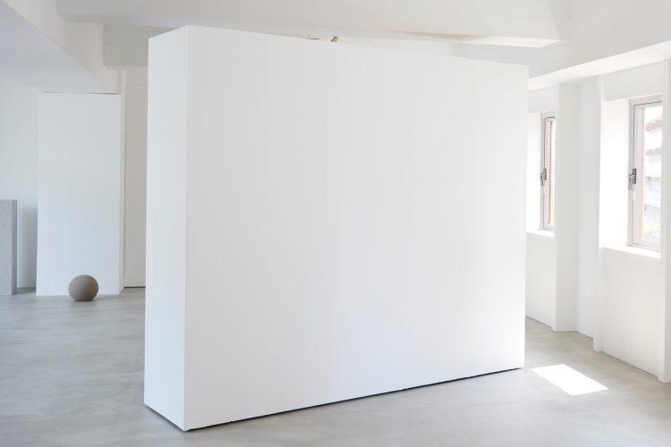 可動壁(白面) / 幅240cm✕高さ210cm