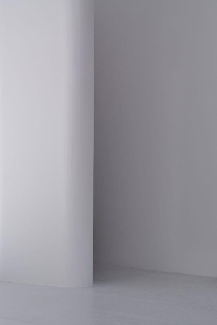 アール壁が空間をやわらかな印象に