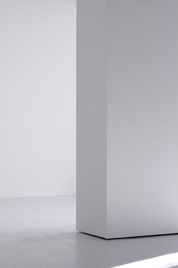 240cm✕240cmの可動式白壁