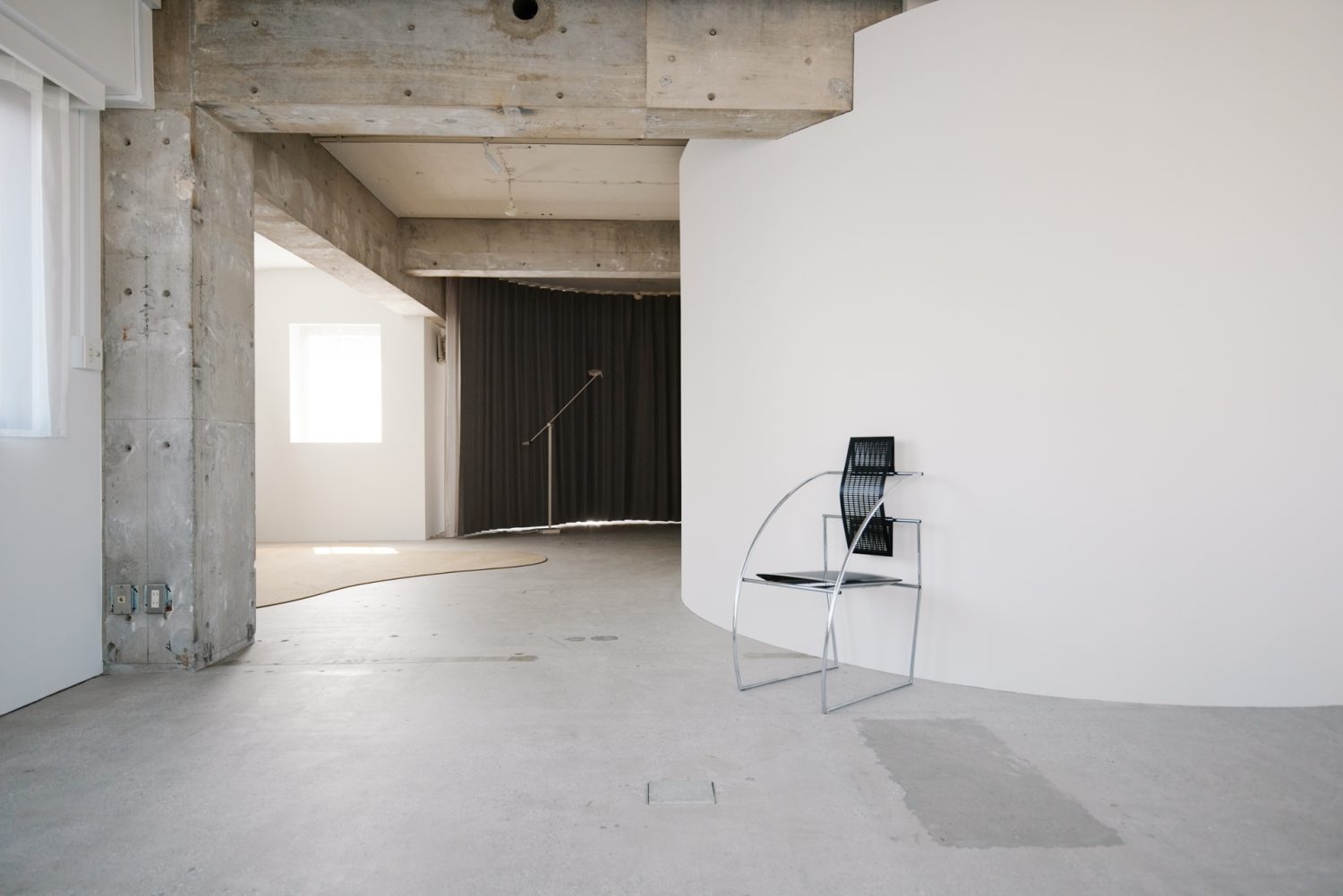 ミニマムモダンなヴィンテージ家具