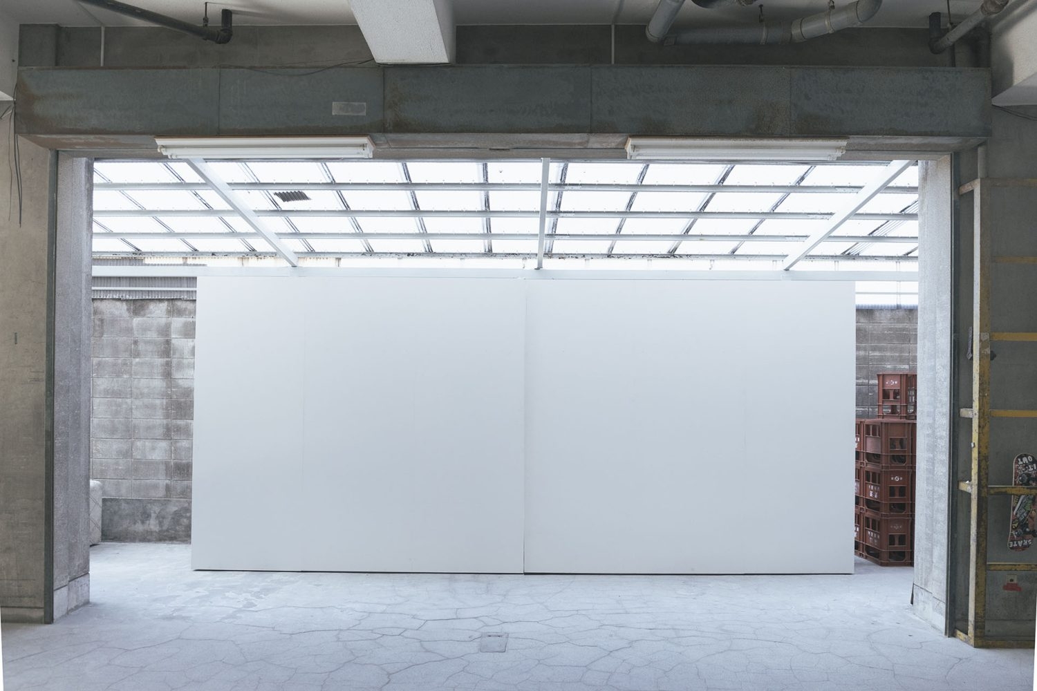 2つの可動壁を横に並べる(幅6m)