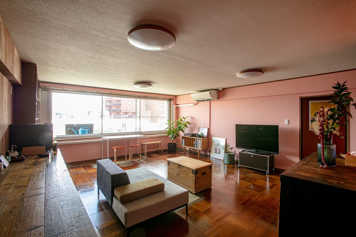 room1 / 玄関側から窓側