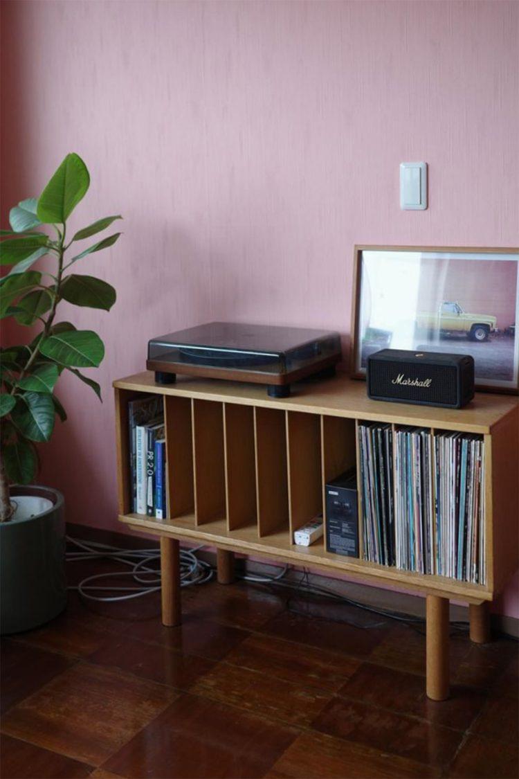room1 / 物撮りにも活躍するレコード棚