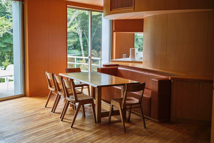 ウッドで統一されたあたたかなダイニング