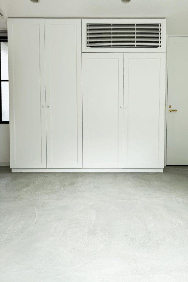 ホワイトのクローゼット