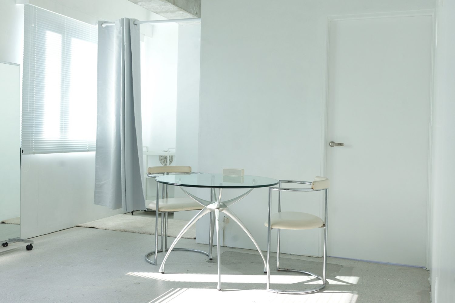 メイク・フィッティングスペース