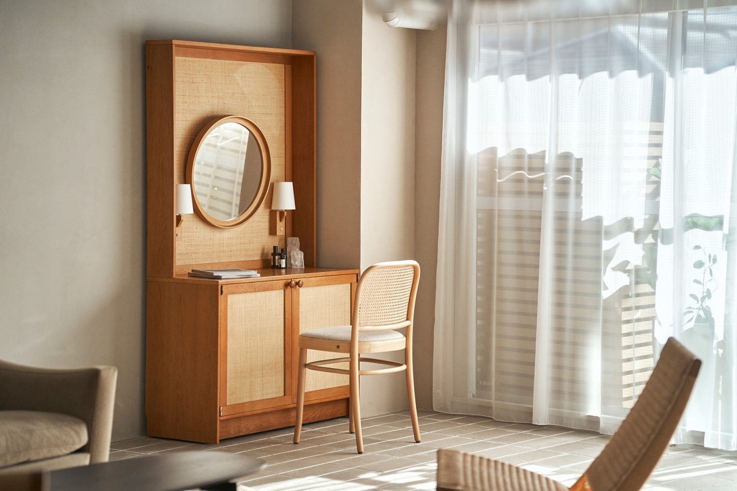 ドレッサーキャビネットを追加しました