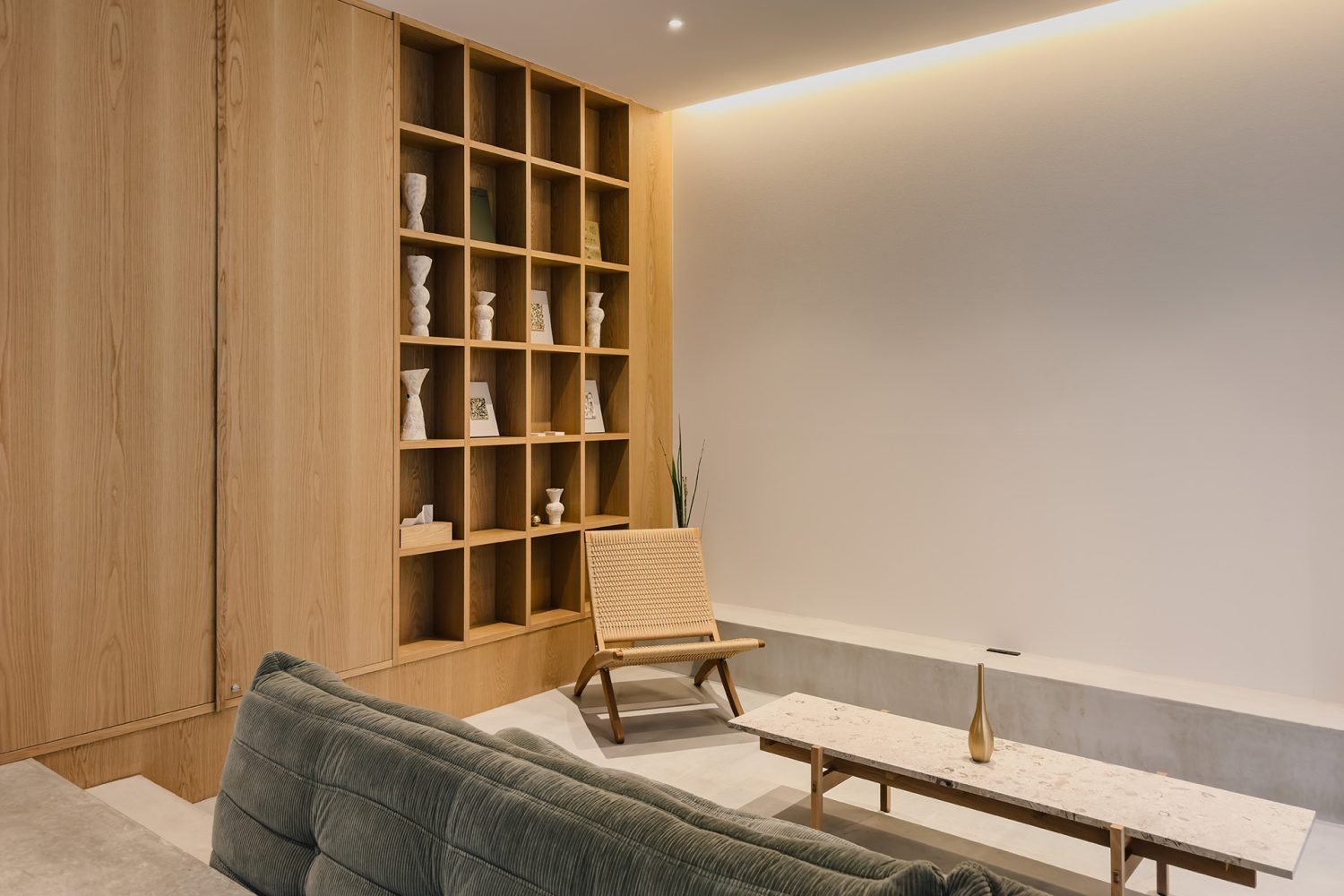 木を基調としたやすらぎが感じられる内装