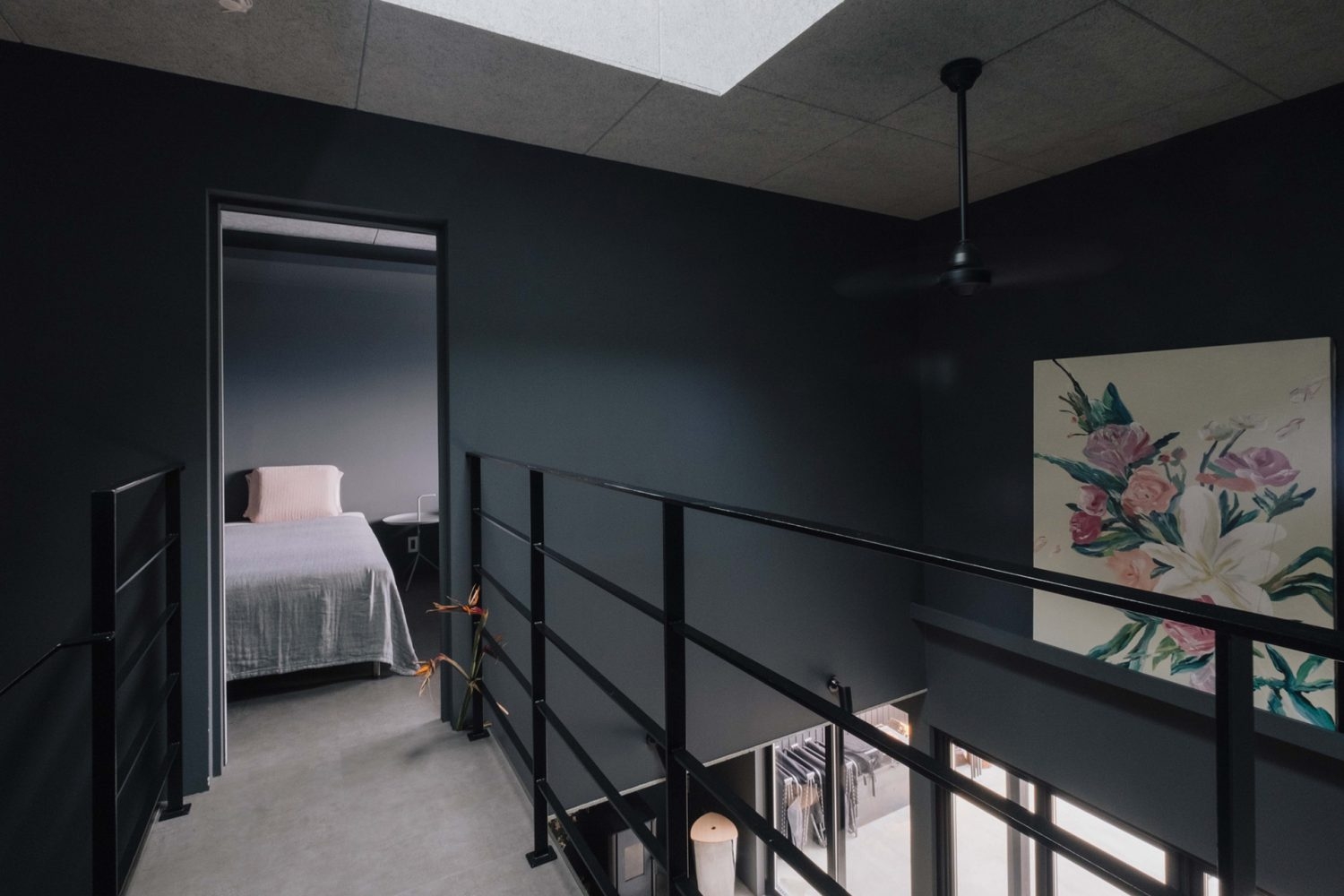 2F 吹き抜け / 寝室B側から寝室A側