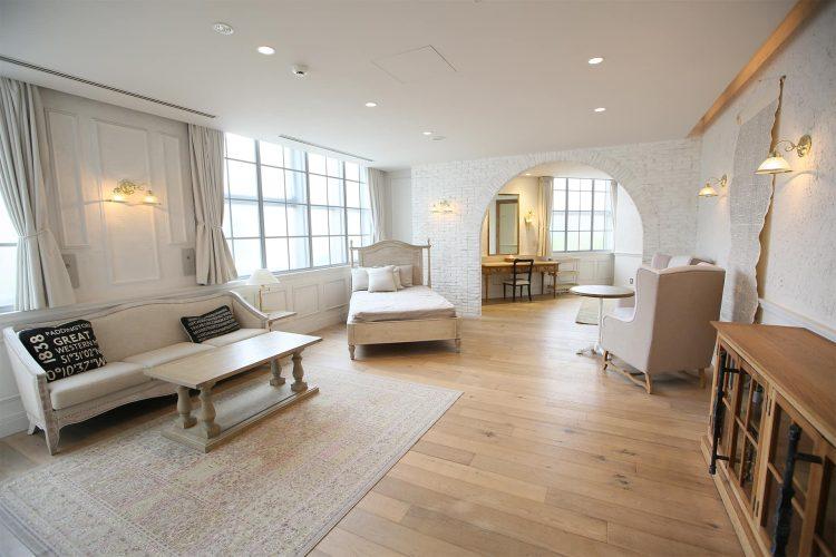 オプション:控室(ROOM1)