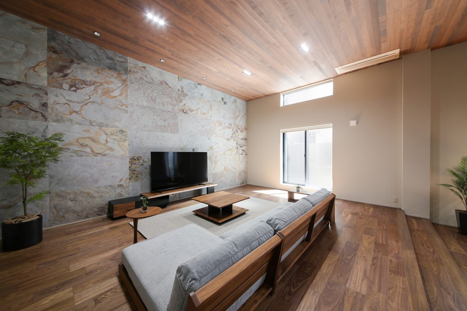 家具も木で統一