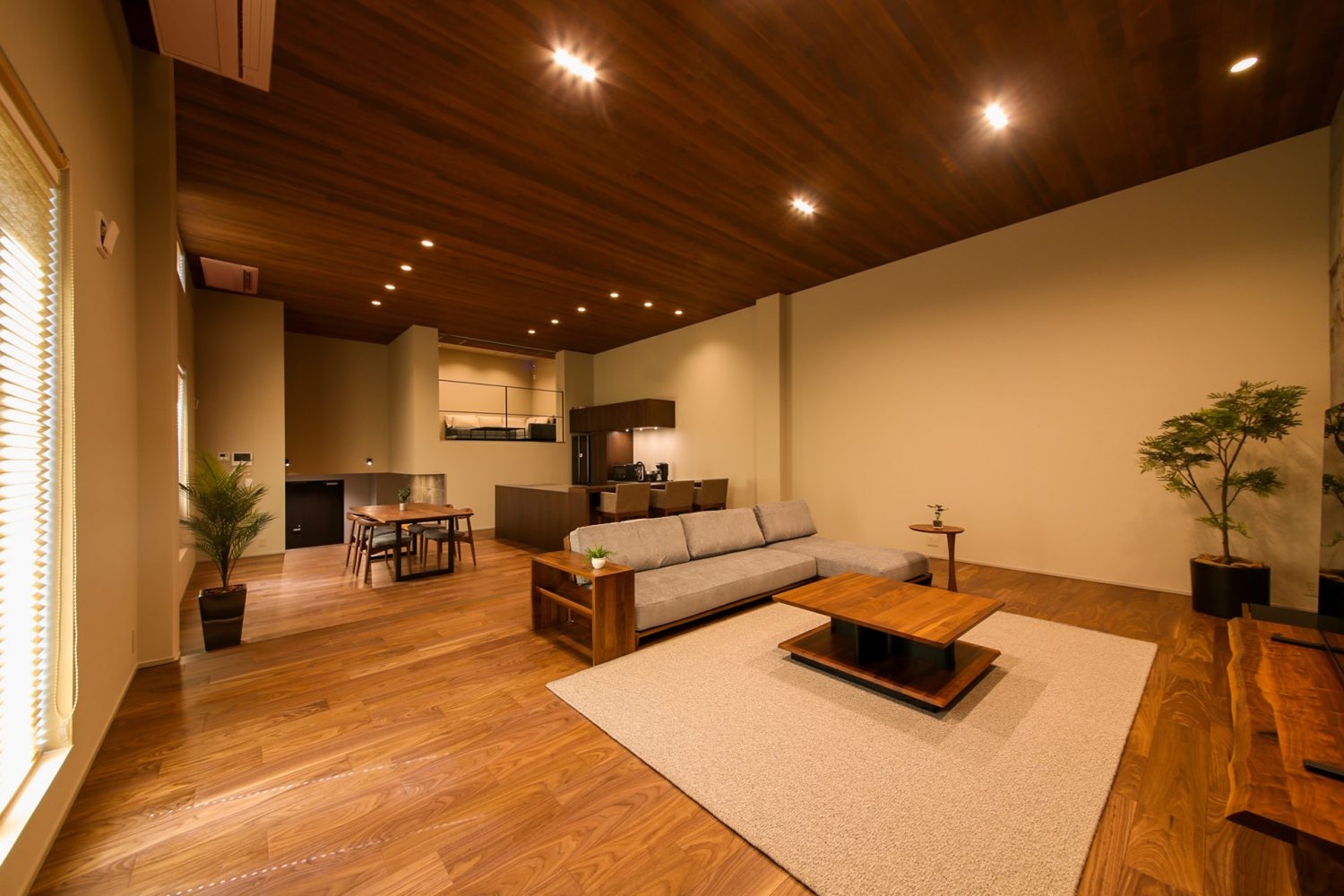 電球色は3色の中から選択可能