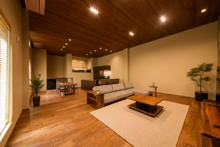 電球色は3色の中から選択可能