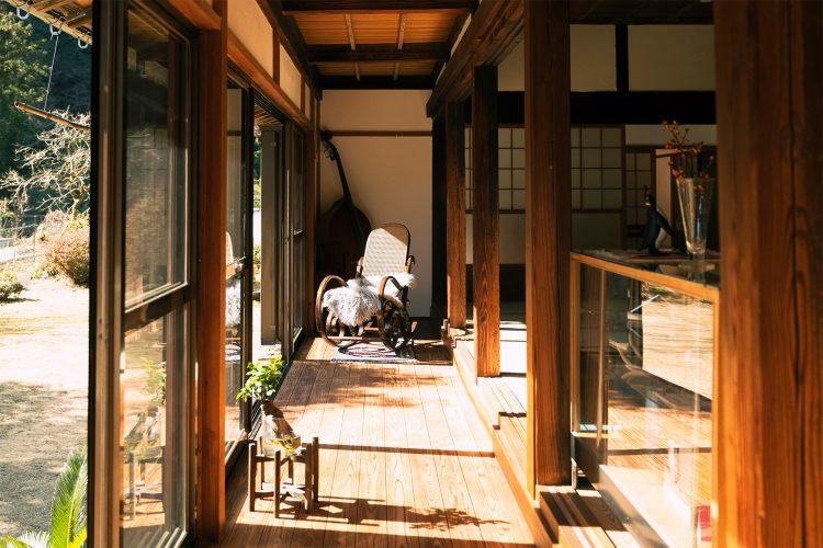 南向きの明るい縁側