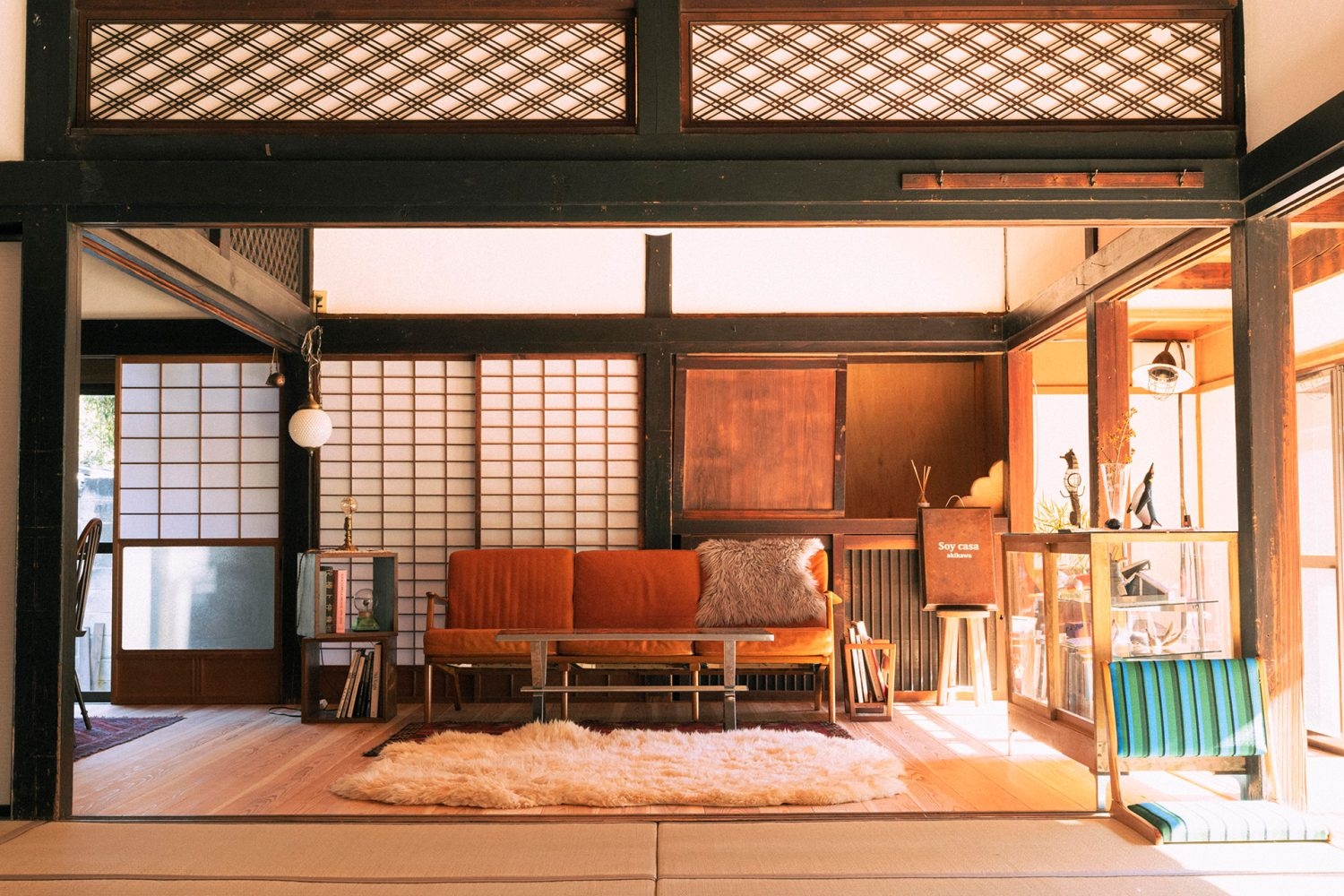 あたたかみのある家具や小物