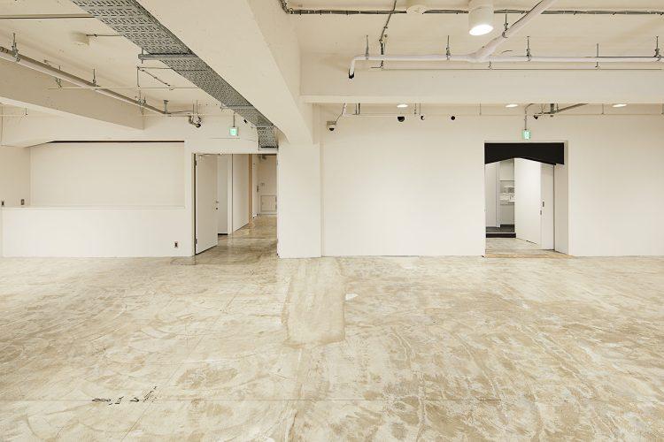 メイン出入口ともうひとつの出入口