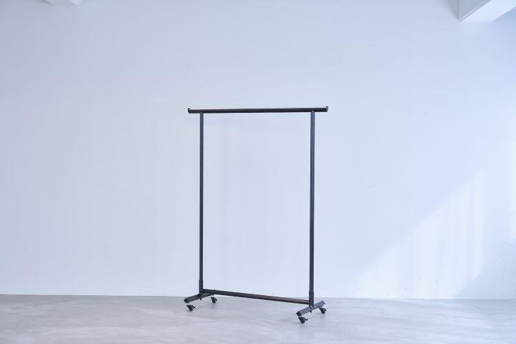 ハンガーラックは3台