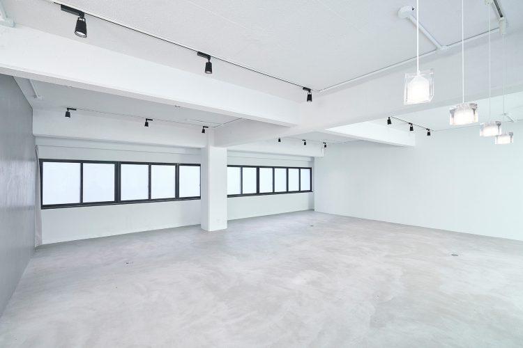 北側の大きな窓