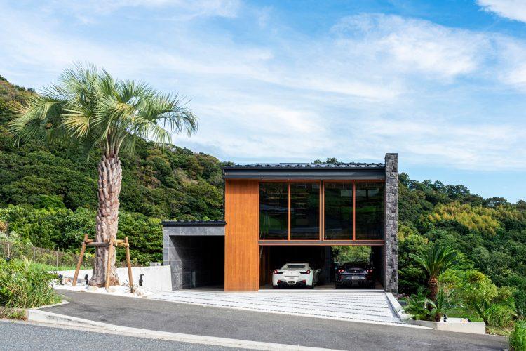 贅沢な立地にモダンで洗練された外観