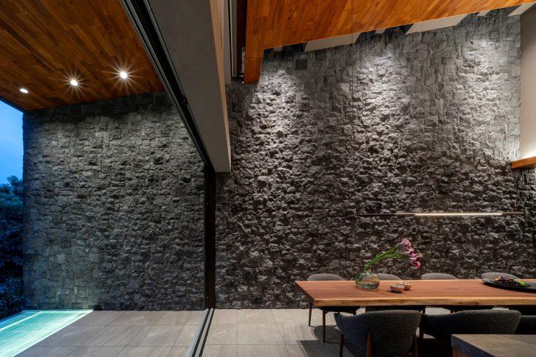 シームレスに繋がる解放的な空間