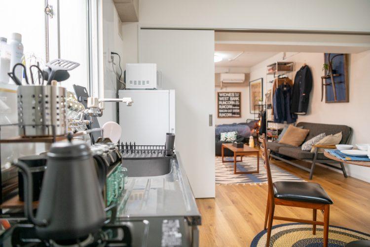 キッチンからリビング側