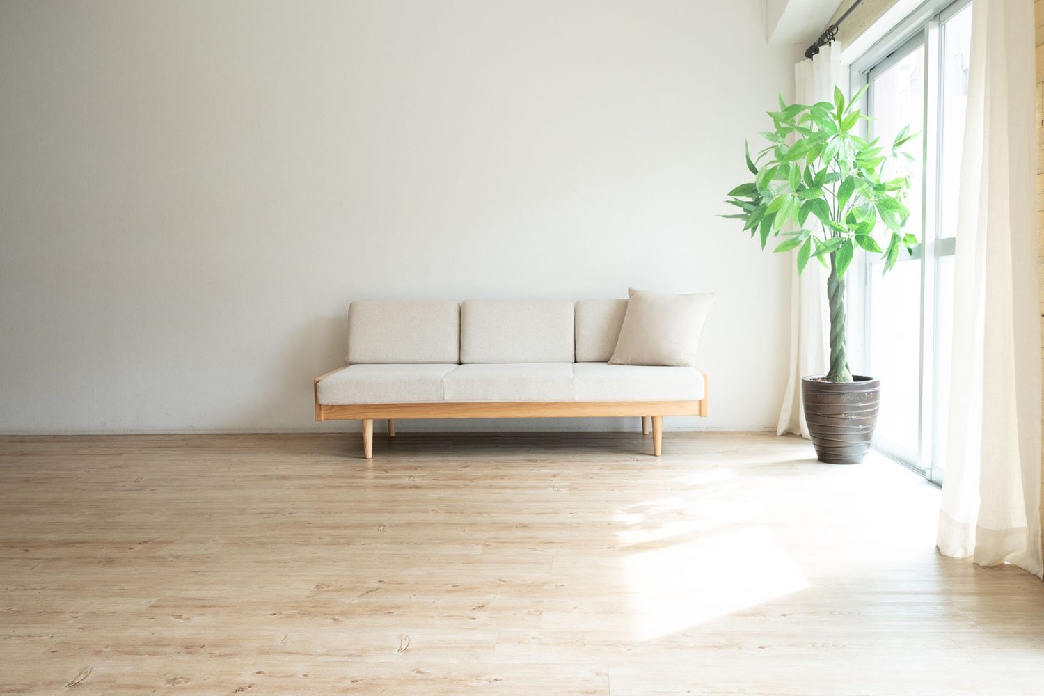 シンプルなソファ