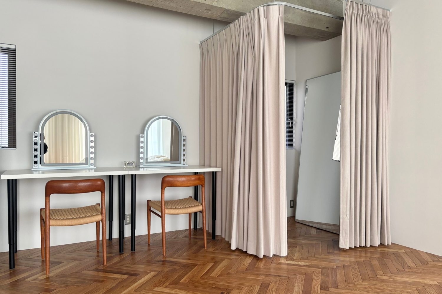 メイク&フィッテングスペース