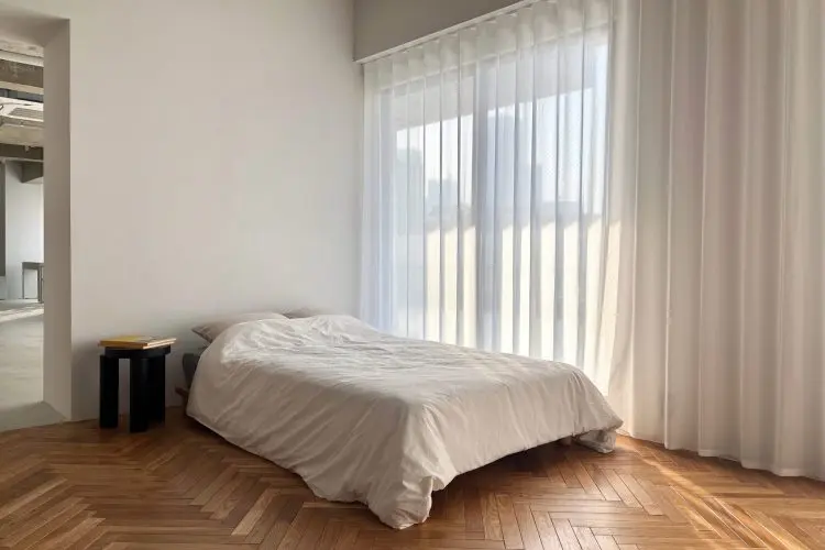 綺麗に光が注ぐベッドスペース