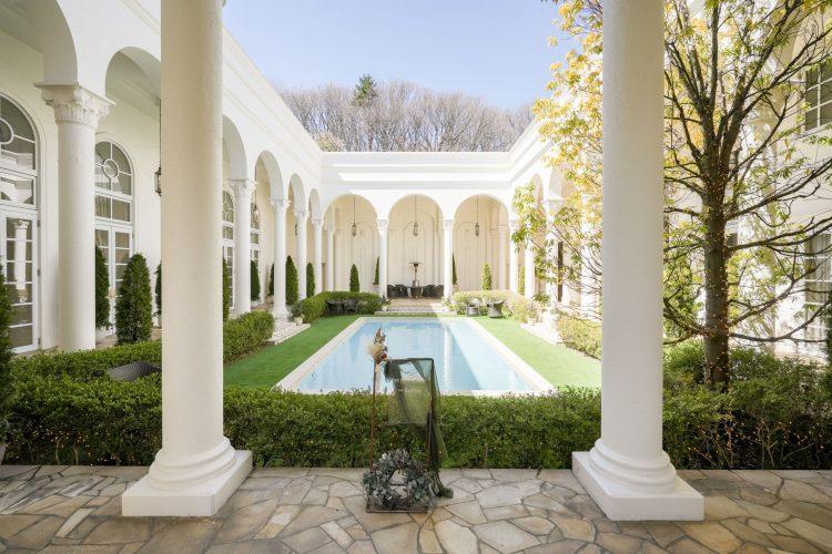 プール(ヴィクトリアハウス)