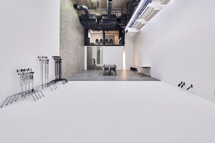 B2F スタジオ・ホリゾント