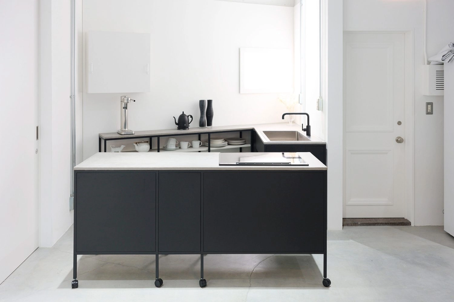 キッチンの一部は可動式