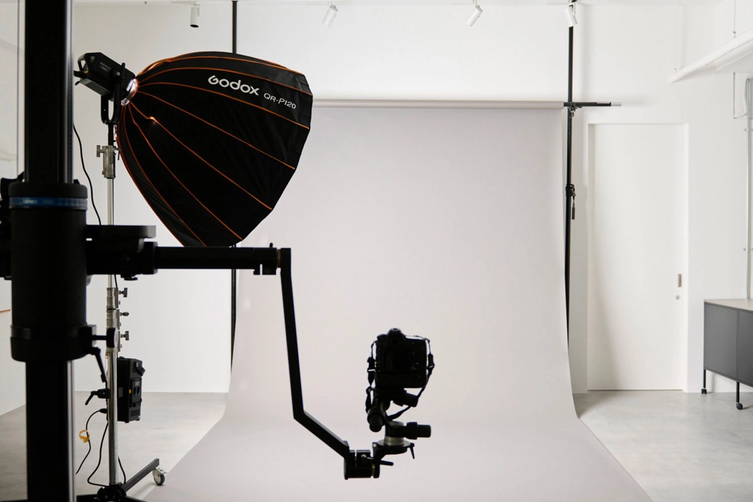 バック紙を用いた撮影も