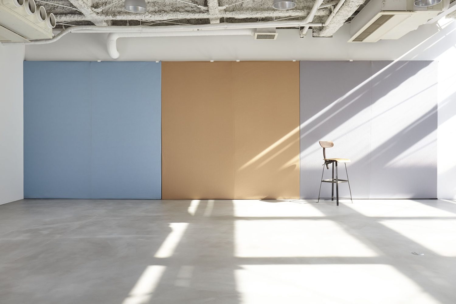 無料フェルトパネル(240cm角 全16色)