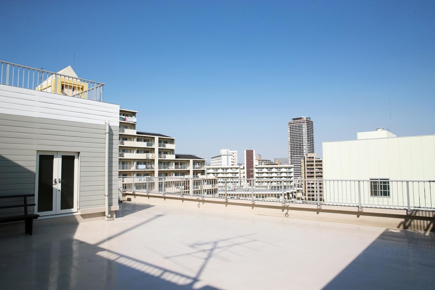 広々とした8階バルコニー