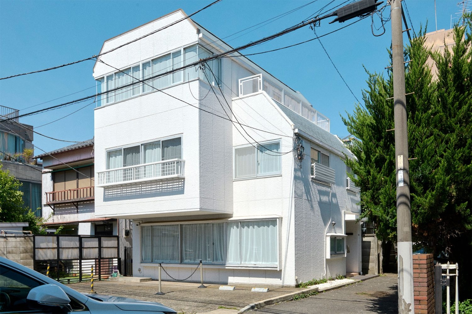 外観 / 駐車スペース