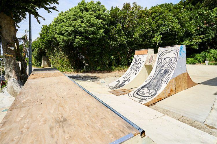 緑を背景に撮影できるジャンプ台