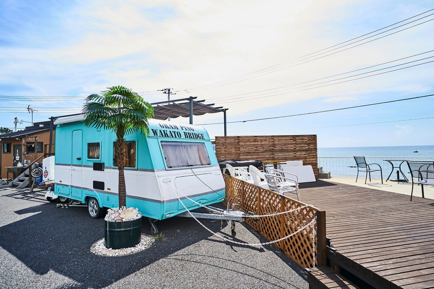 近隣ロケ地 / 海を臨むテラス