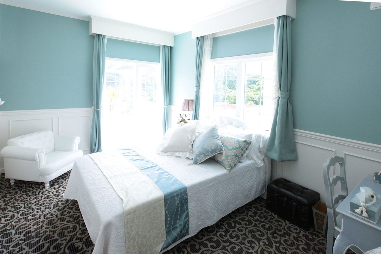 ラグジュアリーなベッドルーム